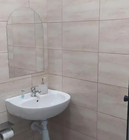 4u Zgorzelec - Free Parking אכסניה