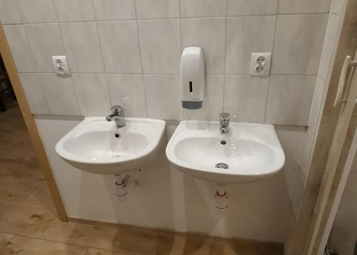 Vandrerhjem 4u Zgorzelec - Free Parking Jedrzychowice (Zgorzelec)