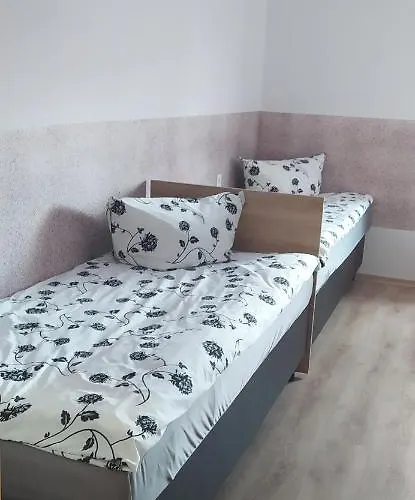 Vandrerhjem 4u Zgorzelec - Free Parking Jedrzychowice (Zgorzelec)